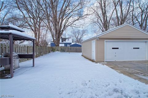 4288 Windsor Ave, Willoughby, OH 44094 photo 25
