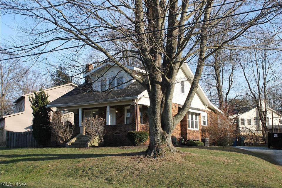  2978 Upham Dr, Akron, OH 44319 photo 4