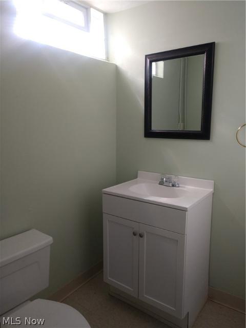 611 Dannie Dr, Lorain, OH 44053 photo 9