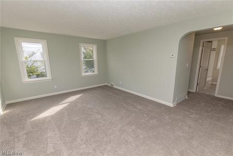 1716 E 291st St, Wickliffe, OH 44092 photo 5