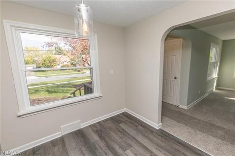1716 E 291st St, Wickliffe, OH 44092 photo 4