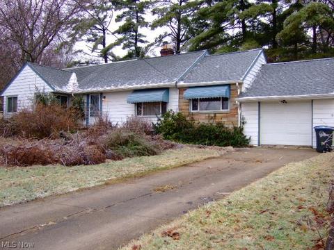 5725 Brookside Rd, Independence, OH 44131 photo 1