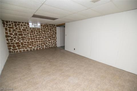 935 Independence Ave, Akron, OH 44310 photo 19