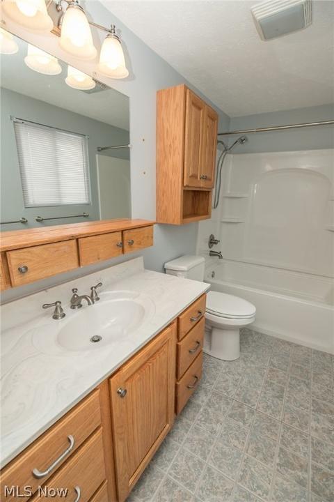 935 Independence Ave, Akron, OH 44310 photo 22