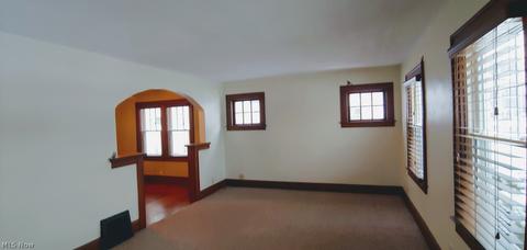 330 Eastern Heights Blvd, Elyria, OH 44035 photo 5