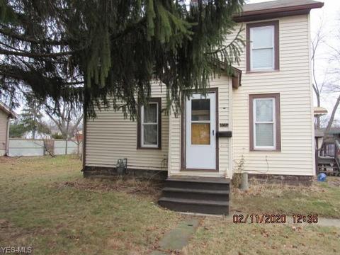 406 Columbus St, Elyria, OH 44035 photo 1