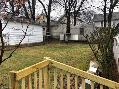 449 Marview Ave, Akron, OH 44310 photo 2