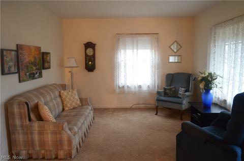 449 Marview Ave, Akron, OH 44310 photo 5