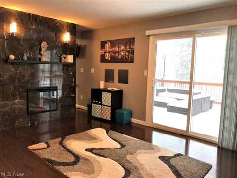 7600 Wake Robin Dr, Parma, OH 44130 photo 17