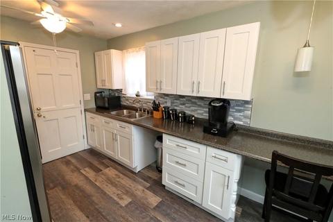 32728 Willowick Dr, Willowick, OH 44095 photo 8
