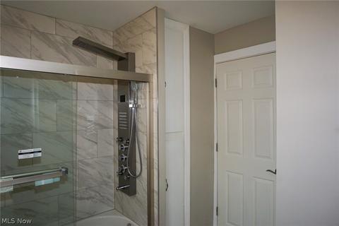 870 E 237th St, Euclid, OH 44123 photo 13