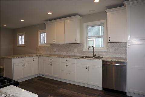 870 E 237th St, Euclid, OH 44123 photo 16