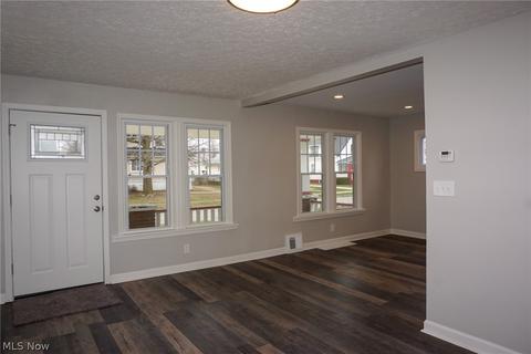 870 E 237th St, Euclid, OH 44123 photo 19