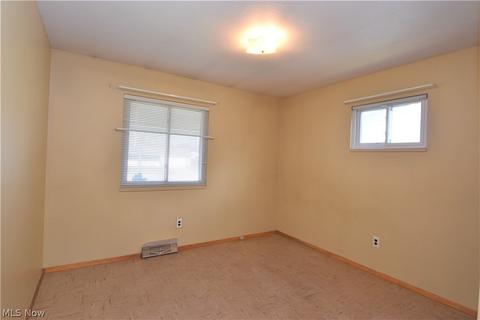 2100 E 42nd St, Lorain, OH 44055 photo 9