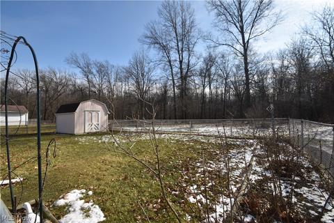 2100 E 42nd St, Lorain, OH 44055 photo 3