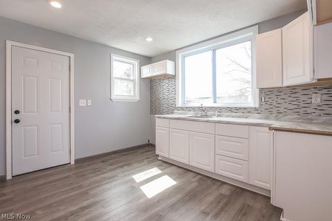 2260 N Ridge Rd, Elyria, OH 44035 photo 11
