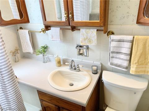 228 Samuel St, Elyria, OH 44035 photo 21