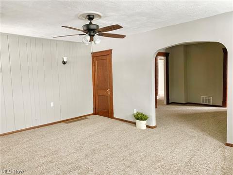 228 Samuel St, Elyria, OH 44035 photo 9