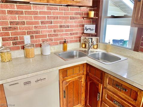 228 Samuel St, Elyria, OH 44035 photo 23