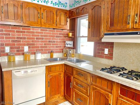 228 Samuel St, Elyria, OH 44035 photo 22