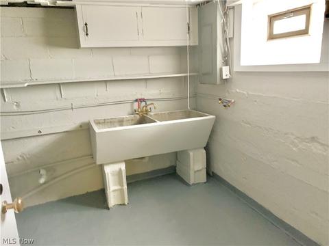 228 Samuel St, Elyria, OH 44035 photo 32