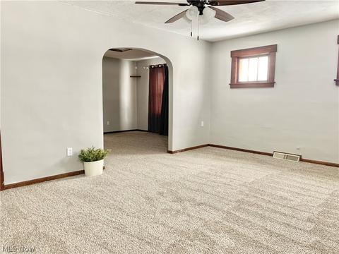 228 Samuel St, Elyria, OH 44035 photo 8