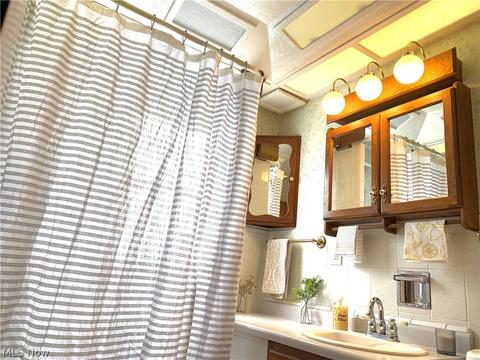 228 Samuel St, Elyria, OH 44035 photo 19