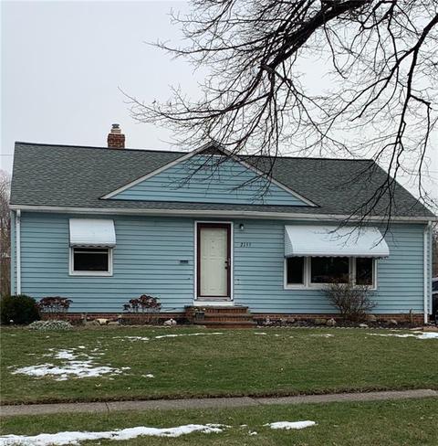 2155 E 290th St, Wickliffe, OH 44092 photo 1
