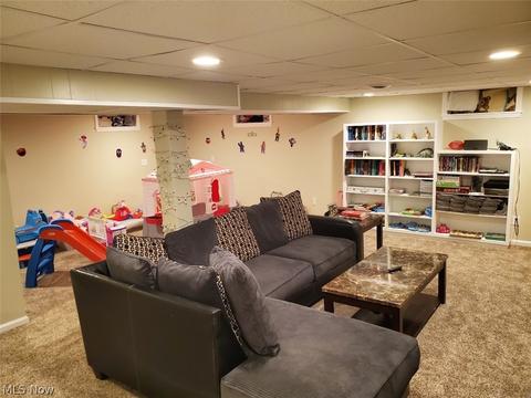 10649 Deborah Dr, Parma, OH 44130 photo 8