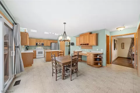 4820 Gate Post Ln, Kent, OH 44240 photo 9