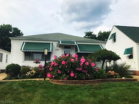 5902 Kenneth Ave, Parma, OH 44129 photo 1