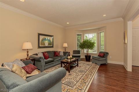 38235 Mcdowell Dr, Solon, OH 44139 photo 9
