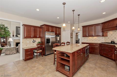 38235 Mcdowell Dr, Solon, OH 44139 photo 5