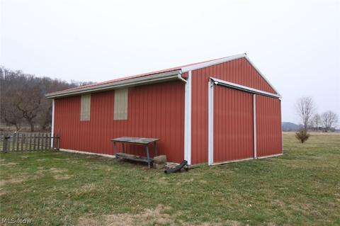 13070 Bottom Rd, Dresden, OH 43821 photo 2