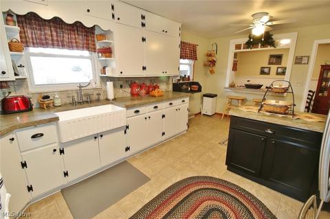 13070 Bottom Rd, Dresden, OH 43821 photo 5