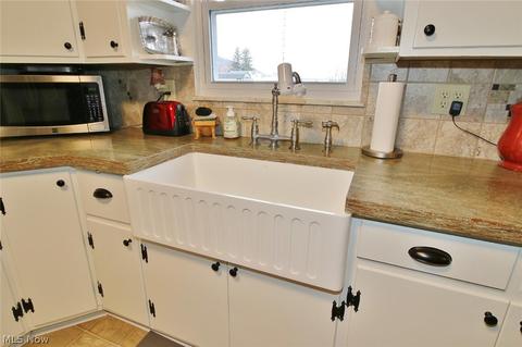 13070 Bottom Rd, Dresden, OH 43821 photo 8