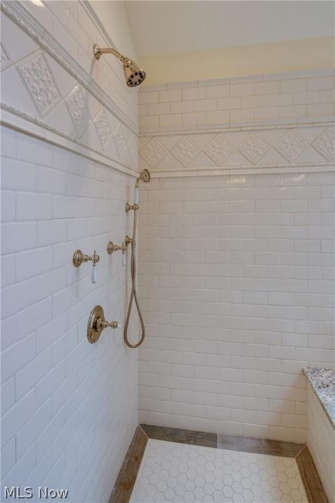 7279 Rollingbrook Trl, Solon, OH 44139 photo 18