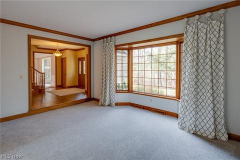 7279 Rollingbrook Trl, Solon, OH 44139 photo 5
