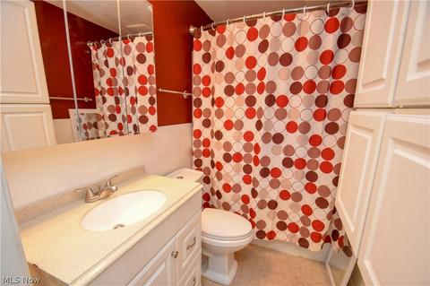 282 Oakview Ave, Struthers, OH 44471 photo 17