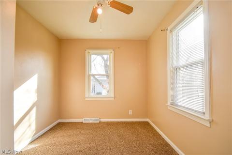 282 Oakview Ave, Struthers, OH 44471 photo 12