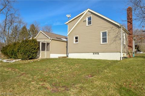 282 Oakview Ave, Struthers, OH 44471 photo 32
