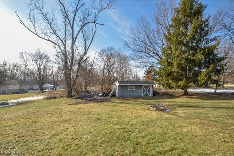 282 Oakview Ave, Struthers, OH 44471 photo 31