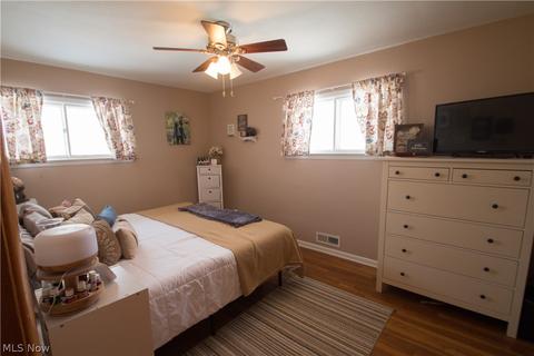 788 Glenhurst Rd, Willowick, OH 44095 photo 8