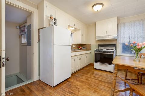 180 Sprague, Berea, OH 44017 photo 10