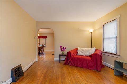 180 Sprague, Berea, OH 44017 photo 4