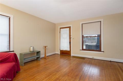 180 Sprague, Berea, OH 44017 photo 3