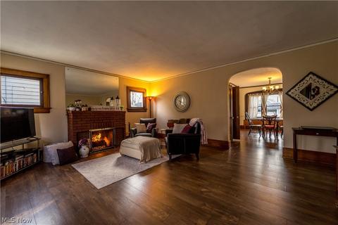 1160 Linden Ave, Akron, OH 44310 photo 6