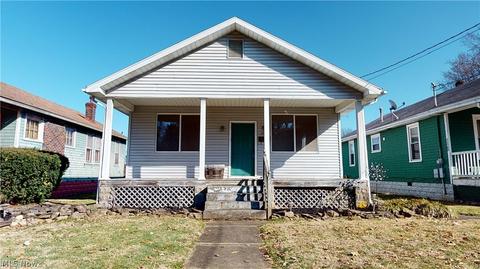 304 Walnut St, Belpre, OH 45714 photo 1