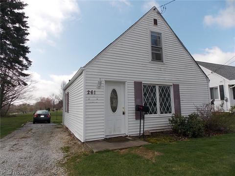 261 Baldwin St, Wadsworth, OH 44281 photo 1