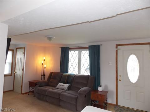 261 Baldwin St, Wadsworth, OH 44281 photo 5